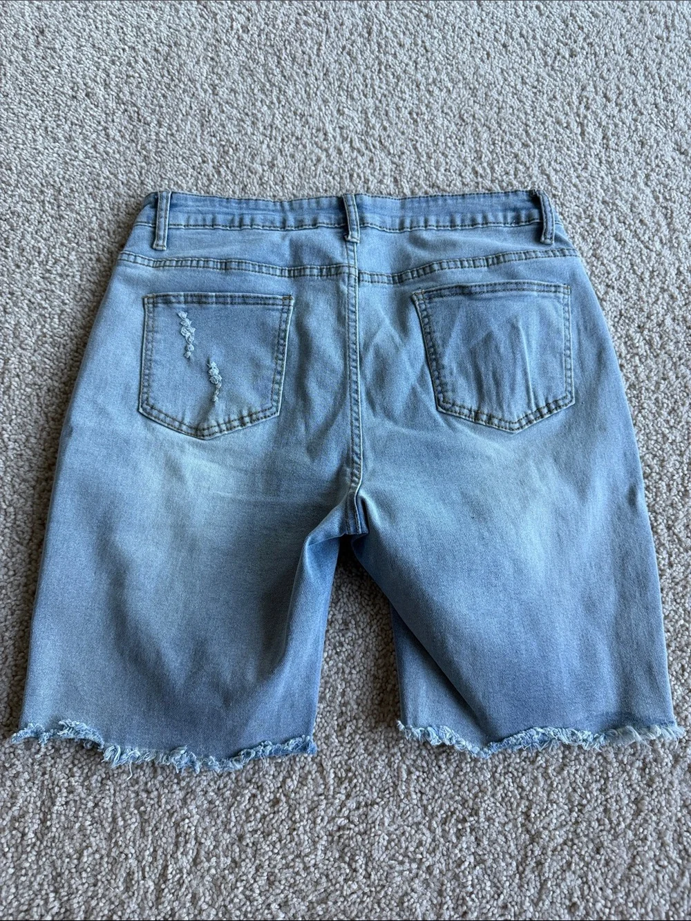 🚨Back-to-School Sale! All jeans/jean shorts $10 each or 2/$15—this weekend only🚨